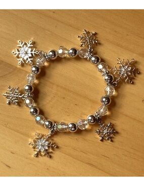 Snowflake & Bead Silver Tone Stretch Charm Bracelet